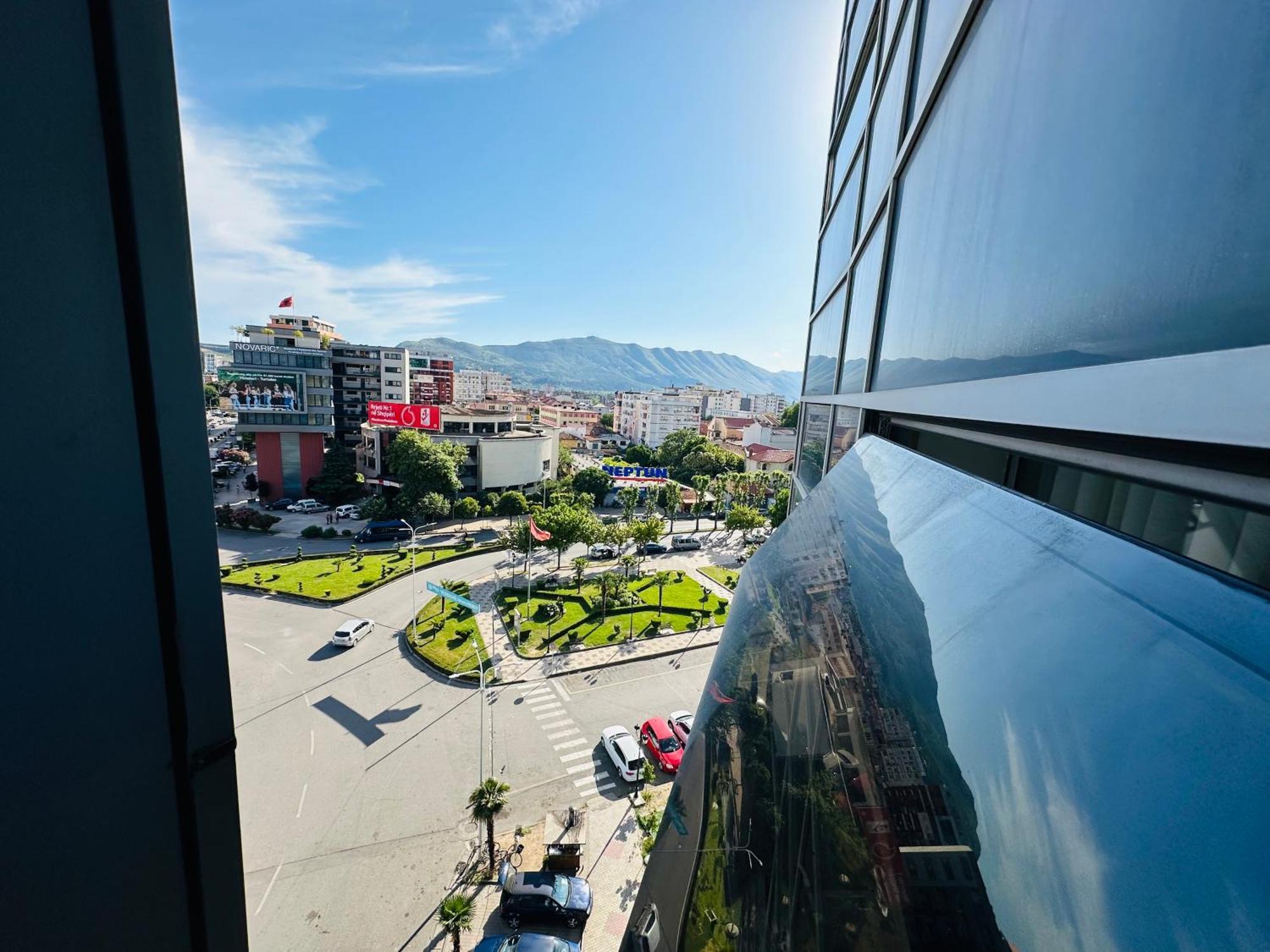 Stay-Five Rooms & Apartments Shkodër Eksteriør bilde