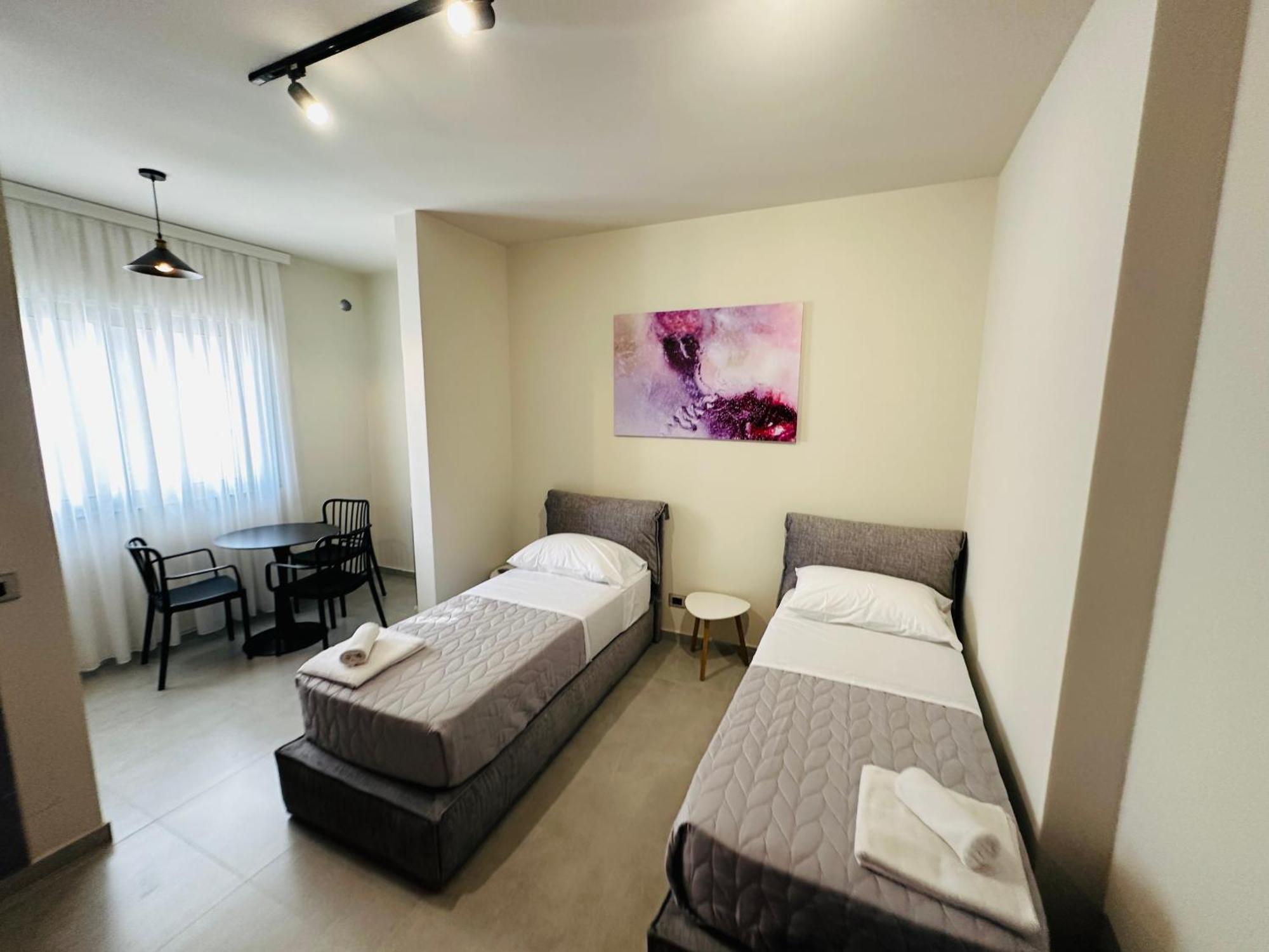 Stay-Five Rooms & Apartments Shkodër Eksteriør bilde