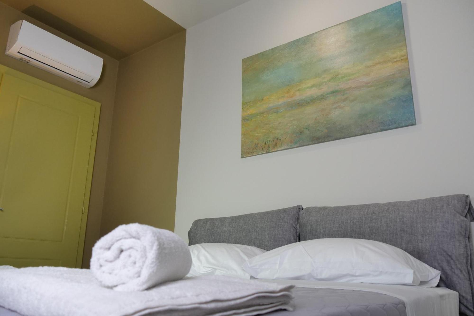 Stay-Five Rooms & Apartments Shkodër Eksteriør bilde