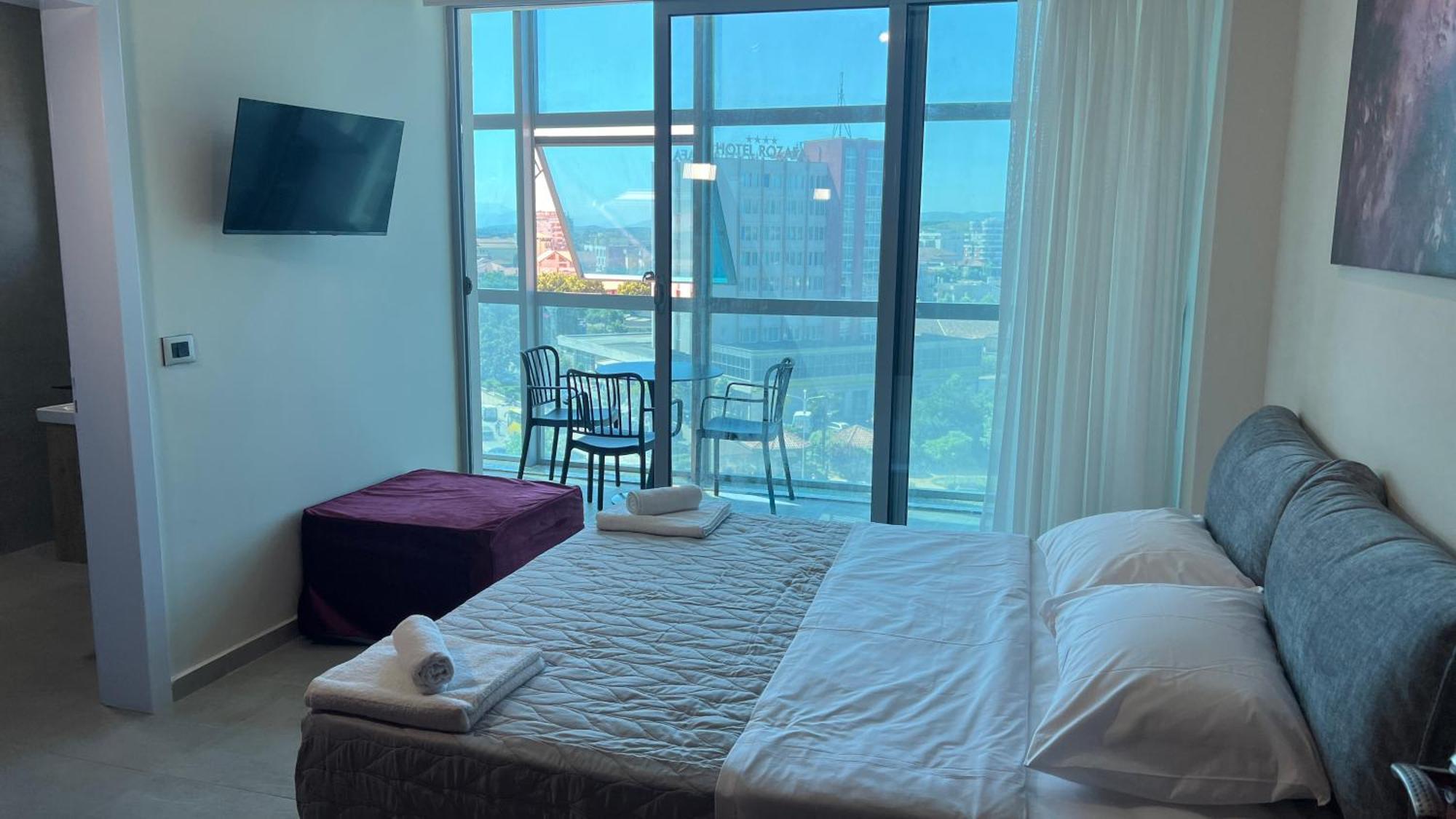 Stay-Five Rooms & Apartments Shkodër Eksteriør bilde
